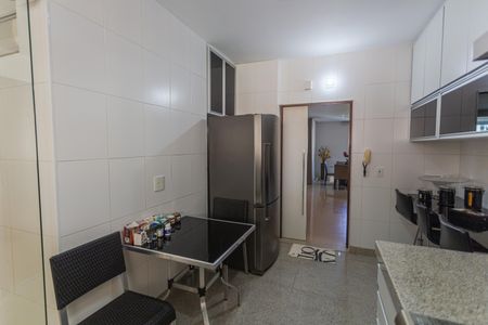 Apartamento para alugar com 450m², 3 quartos e 4 vagasCozinha