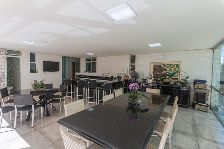 Apartamento para alugar com 450m², 3 quartos e 4 vagasÁrea Privativa Gourmet