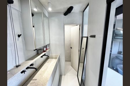 Apartamento à venda com 70m², 1 quarto e 1 vagaBanheiro - torneira