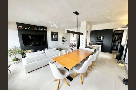 Apartamento à venda com 70m², 1 quarto e 1 vagaSala/Cozinha