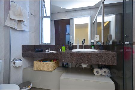 Banheiro Suíte de apartamento para alugar com 3 quartos, 75m² em União, Belo Horizonte