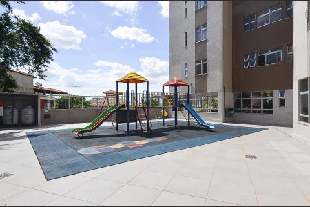 Apartamento para alugar com 75m², 3 quartos e 1 vagaÁrea comum - Playground