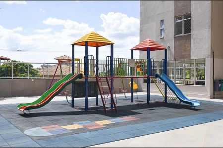 Apartamento para alugar com 75m², 3 quartos e 1 vagaÁrea comum - Playground