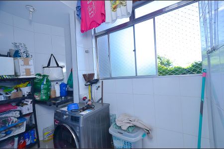 Apartamento para alugar com 75m², 3 quartos e 1 vagaÁrea de Serviço
