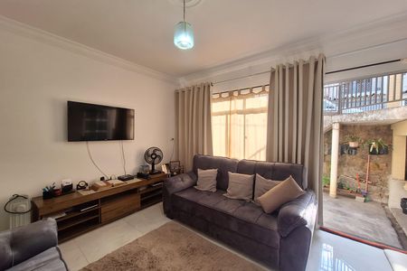 Sala  de casa à venda com 3 quartos, 200m² em Cidade São Jorge, Santo André