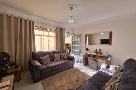 Casa à venda com 3 quartos, 200m² em Cidade São Jorge, Santo André