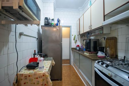 Apartamento à venda com 92m², 3 quartos e sem vaga Apartamento à venda com 92m², 3 quartos e sem vagaCozinha e Área de Serviço