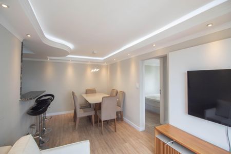 Sala de apartamento para alugar com 2 quartos, 60m² em Vila Irmaos Arnoni, São Paulo