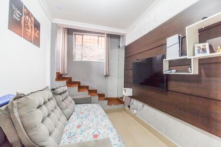 Sala  de casa para alugar com 2 quartos, 110m² em Vila Gobbi, Carapicuíba