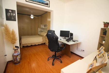 Apartamento à venda com 57m², 2 quartos e 1 vagaEscritório