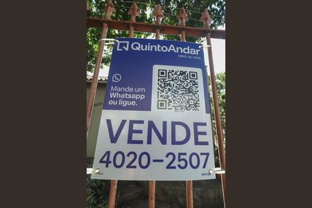 Casa à venda com 178m², 3 quartos e 2 vagasFachada