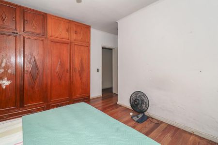 Casa à venda com 178m², 3 quartos e 2 vagasQuarto Suíte
