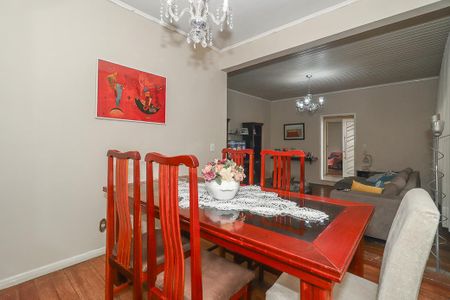 Casa à venda com 178m², 3 quartos e 2 vagasSala