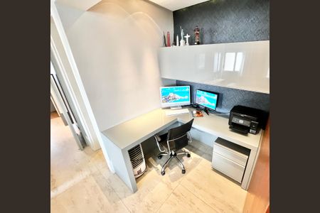 Apartamento à venda com 112m², 3 quartos e 3 vagasEscritório / Sala