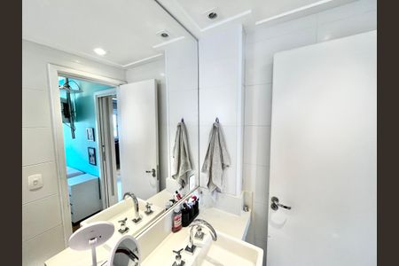 Apartamento à venda com 112m², 3 quartos e 3 vagasBanheiro da Suíte 1