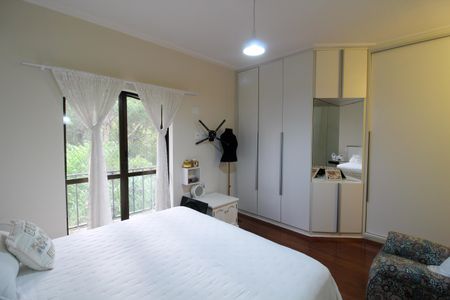 Apartamento à venda com 180m², 4 quartos e 3 vagasSuíte 2