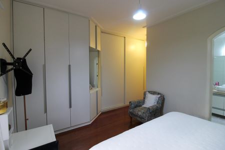 Apartamento à venda com 180m², 4 quartos e 3 vagasSuíte 2