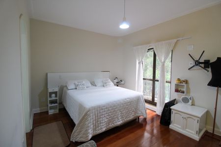 Apartamento à venda com 180m², 4 quartos e 3 vagasSuíte 2