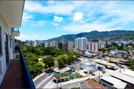 Apartamento para alugar com 64m², 2 quartos e 1 vagaSala