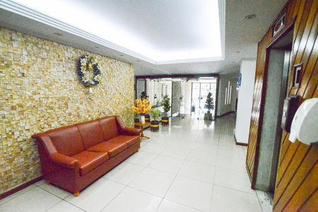 Apartamento para alugar com 64m², 2 quartos e 1 vagaHall