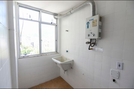 Apartamento para alugar com 64m², 2 quartos e 1 vagaÁrea de Serviço