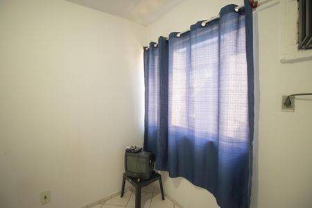 Quarto 1 de apartamento para alugar com 2 quartos, 43m² em Colubandê, São Gonçalo