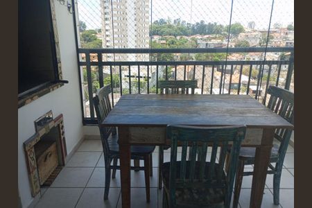 Apartamento à venda com 60m², 2 quartos e 2 vagasFoto 02
