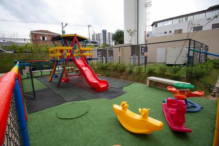 Apartamento para alugar com 32m², 2 quartos e sem vagaÁrea comum - Playground