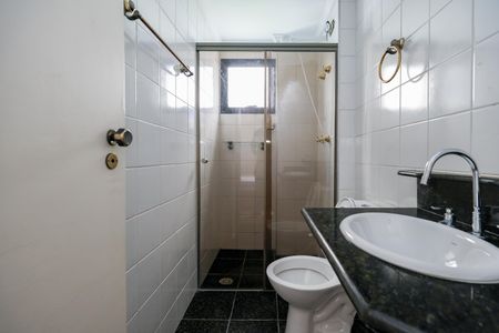 Apartamento para alugar com 89m², 2 quartos e 2 vagas Apartamento para alugar com 89m², 2 quartos e 2 vagasBanheiro da Suíte