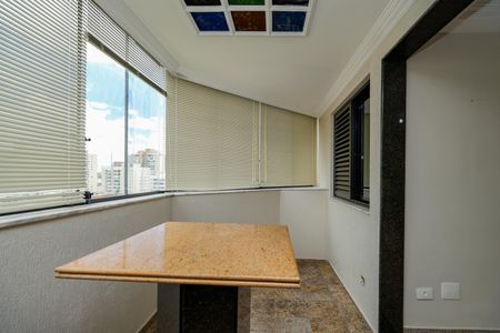 Apartamento para alugar com 89m², 2 quartos e 2 vagas Apartamento para alugar com 89m², 2 quartos e 2 vagasSala