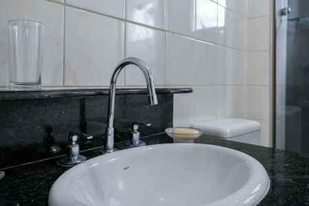 Apartamento para alugar com 89m², 2 quartos e 2 vagas Apartamento para alugar com 89m², 2 quartos e 2 vagasBanheiro