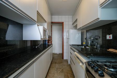 Apartamento para alugar com 89m², 2 quartos e 2 vagas Apartamento para alugar com 89m², 2 quartos e 2 vagasCozinha