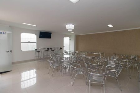 Apartamento para alugar com 70m², 2 quartos e 1 vagaÁrea comum - Salão de festas