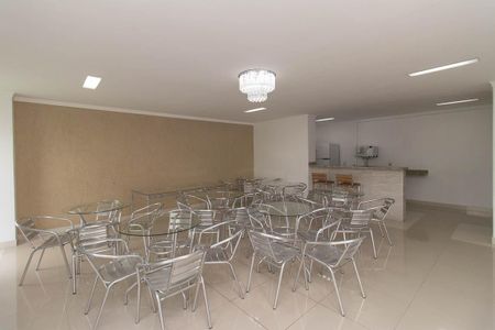 Apartamento para alugar com 70m², 2 quartos e 1 vagaÁrea comum - Salão de festas