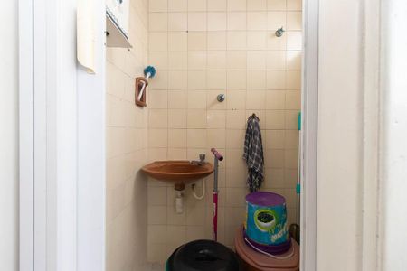 Apartamento para alugar com 70m², 2 quartos e 1 vagaBanheiro de serviço