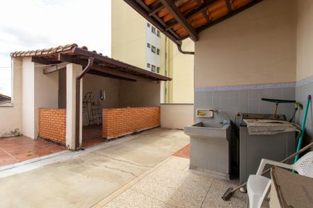 Casa para alugar com 225m², 4 quartos e sem vagaÁrea externa