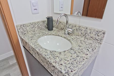 Apartamento para alugar com 44m², 2 quartos e 1 vagaBanheiro