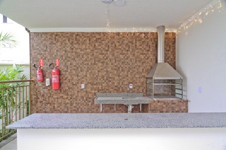 Apartamento para alugar com 44m², 2 quartos e 1 vagaÁrea comum - Churrasqueira