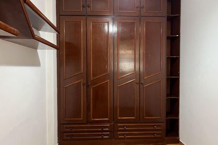 Apartamento para alugar com 138m², 3 quartos e 1 vagaQuarto de Serviço