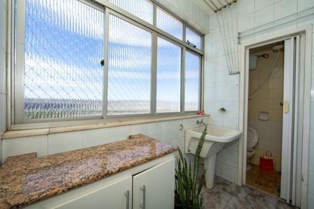 Apartamento à venda com 67m², 2 quartos e 2 vagasAREA DE SERVICO