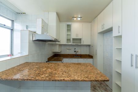Apartamento à venda com 67m², 2 quartos e 2 vagasCOZINHA