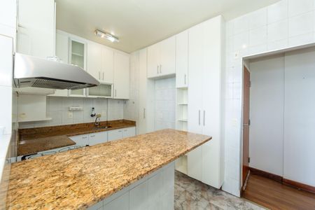 Apartamento à venda com 67m², 2 quartos e 2 vagasCOZINHA