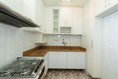 Apartamento à venda com 67m², 2 quartos e 2 vagasCOZINHA