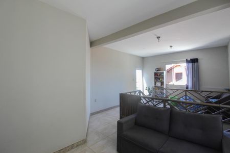 Casa à venda com 200m², 3 quartos e 2 vagasSala 3