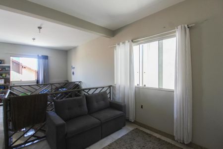 Casa à venda com 200m², 3 quartos e 2 vagasSala 3