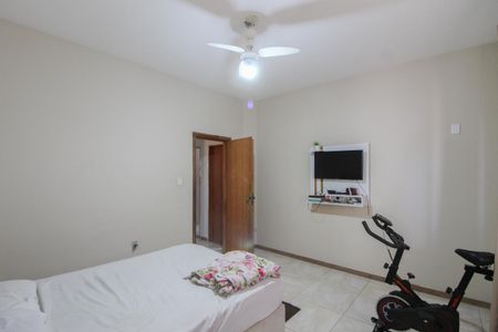 Casa à venda com 200m², 3 quartos e 2 vagasSuíte