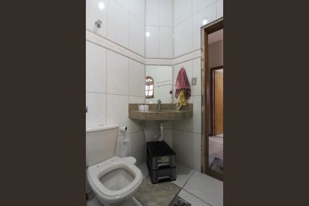 Casa à venda com 200m², 3 quartos e 2 vagasBanheiro Social 2