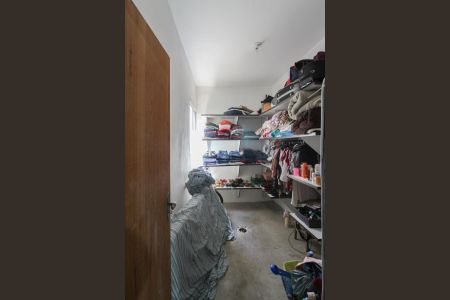 Casa à venda com 200m², 3 quartos e 2 vagasBanheiro da Suíte