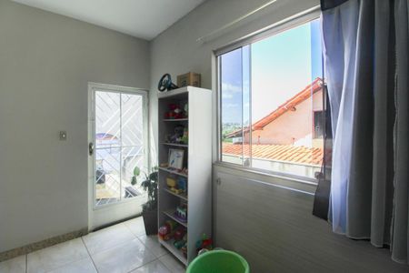 Casa à venda com 200m², 3 quartos e 2 vagasSala 3