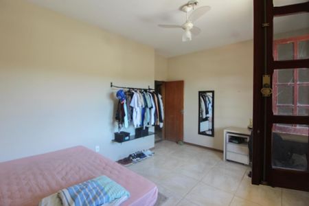 Casa à venda com 200m², 3 quartos e 2 vagasQuarto 2